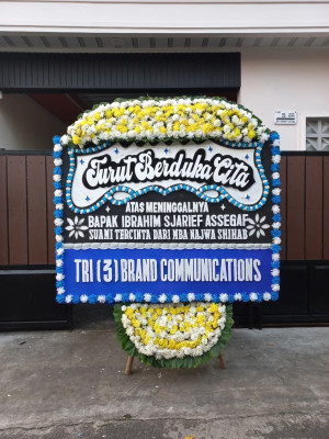 Papan Bunga Duka di Semadam